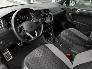 Tiguan R-LINE e-Hybrid DSG - Image 11