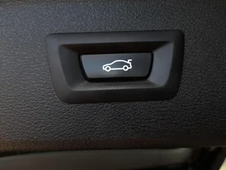 X1 M-SPORT 4x4 25e Aut - Image 13