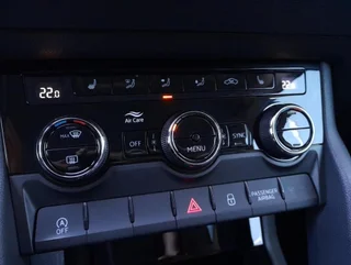 Karoq DRIVE 4x4 2,0 TDI DSG - Image 7