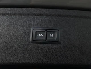 Q5 S-LINE TFSIe quattro PHEV S-tr - Image 14