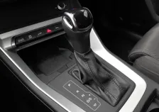 Q3 S-LINE 45 TFSI E S-tr - Image 7