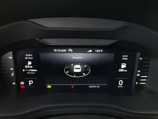 Karoq STYLE 4x4 2,0 TDI DSG - Image 16