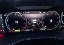 Superb Kombi L&K IV 156/218 DSG - Image 6