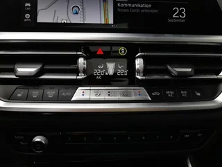 330 e Touring SPORT LINE 4x4 Aut - Image 6