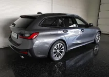 330 e Touring SPORTLINE 4x4 Aut. - Image 2