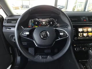 Superb Kombi L&K IV 156/218 DSG - Image 7