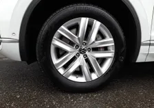 Touareg ELEGANCE V6 eHybrid 4x4 DSG - Image 19