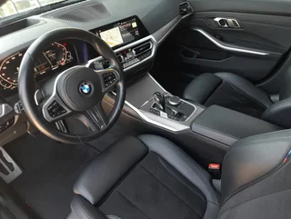 330 e Touring M-SPORT 4x4 Aut. - Image 10