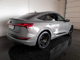 e-tron SB 50 quattro S-LINE BLACK EDITION - Image 2