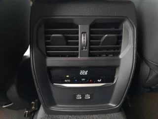 330 e Touring SPORTLINE 4x4 Aut. - Image 13