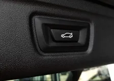 330 e Touring SPORTLINE PHEV Aut. - Image 14