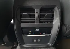 330 e Touring SPORTLINE 4x4 Aut. - Image 13