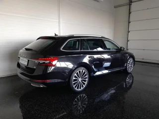 Superb Kombi L&K IV 156/218 DSG - Image 2