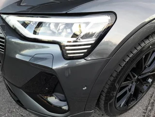 e-tron SB 50 quattro S-LINE BLACK EDITION - Image 17