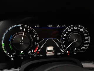 Touareg ELEGANCE V6 eHybrid 4x4 DSG - Image 8