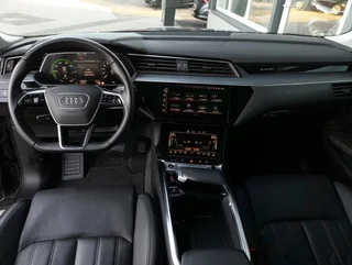 e-tron SB 50 quattro S-LINE BLACK EDITION - Image 3