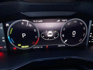 Superb Kombi L&K IV 156/218 DSG - Image 6