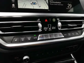 330 e Touring SPORTLINE 4x4 Aut. - Image 7