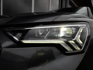 Q3 SB S-LINE 35 TDI S-tr - Image 16