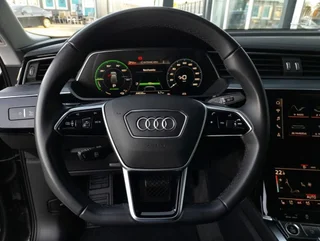 e-tron SB 50 quattro S-LINE BLACK EDITION - Image 8