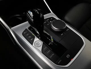 330 e Touring M-SPORT PHEV Aut - Image 9