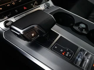 A6 A6 Avant S-LINE 55 TFSIE quattro S-tr - Image 7