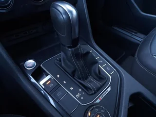 Tiguan Allspace R-LINE 4x4 2,0 TDI DSG - Image 8
