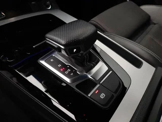 Q5 S-LINE 55 TFSIe S-tr - Image 6