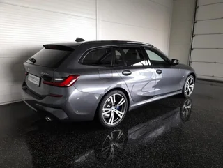 330 e Touring M-SPORT PHEV Aut - Image 2