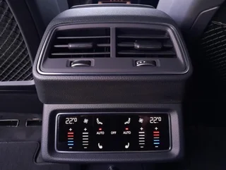 e-tron SB 50 quattro S-LINE BLACK EDITION - Image 14